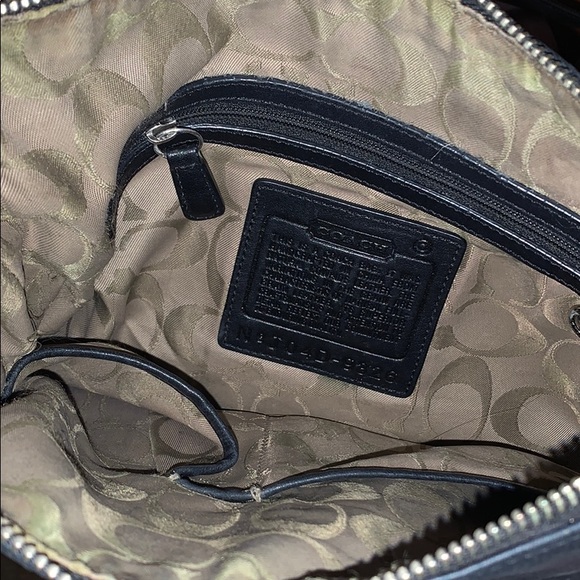 Coach crossbody - Picture 3 of 3